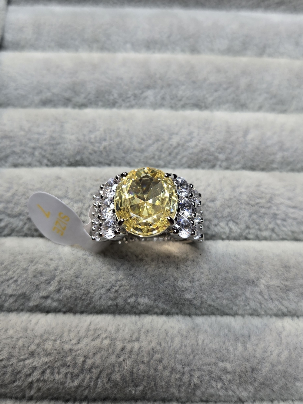 New! Size 7 Lemon Cubic Zirconia Rhodium Plated Bomb Party Ring RG32121